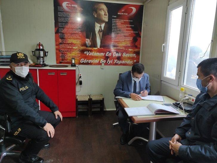 Kaymakam Akpay yol kontrol noktalarını denetledi G4