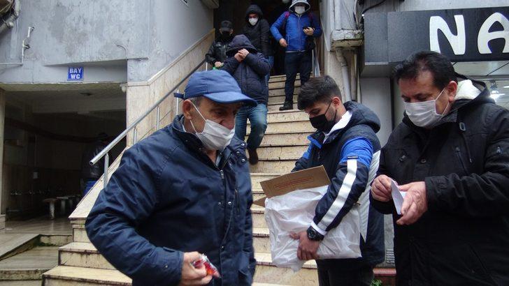 Muhsin Yazıcıoğlu anısına lokum dağıtıldı G5