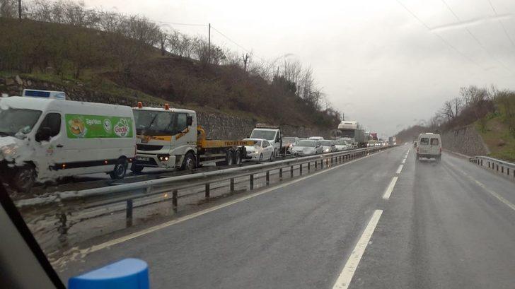 D-655 karayolunda yol çalışması uzun kuyruk oluşturdu G1