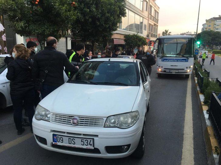 Yolcu otobüsü ile otomobil çarpıştı: 1 yaralı G2