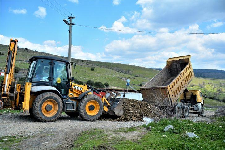 Aliağa Belediyesi bakım ve onarım ekipleri Bahçedere Mahallesi’nde G4