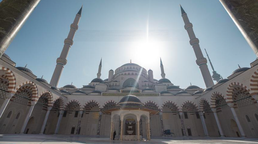 Sahura kaçta kalkacağız? Kaça kadar sahur yapılır? İşte İstanbul, Ankara ve İzmir imsak vakti