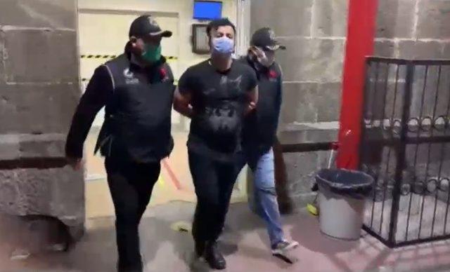 İzmir merkezli FET&Ouml; operasyonunda 41 tutuklama 1