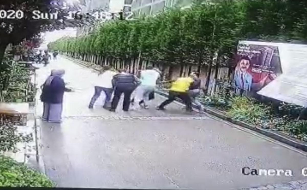 (&Ouml;zel)L&uuml;ks sitede &rsquo;boks&ouml;r&uuml;m&rsquo; diyerek millete saldırdı