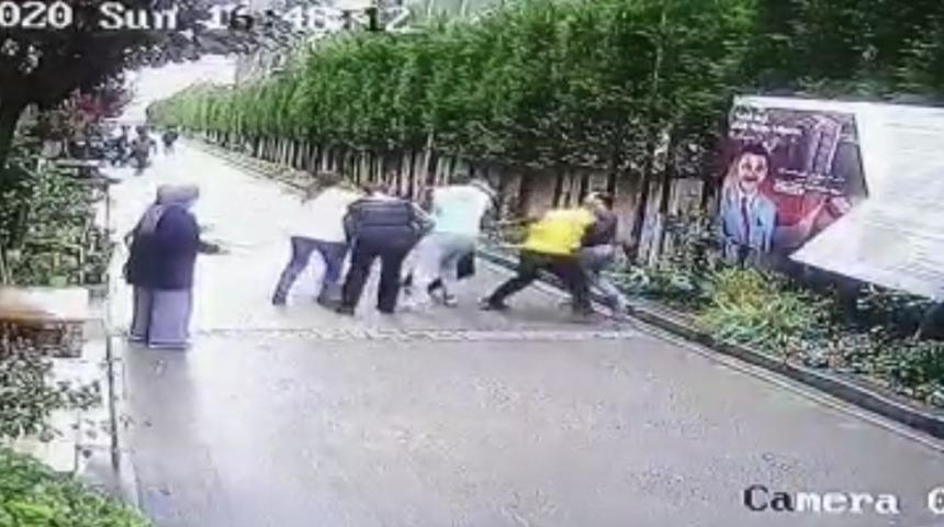 Lüks sitede 'boksör' dehşeti! Önüne gelene saldırdı