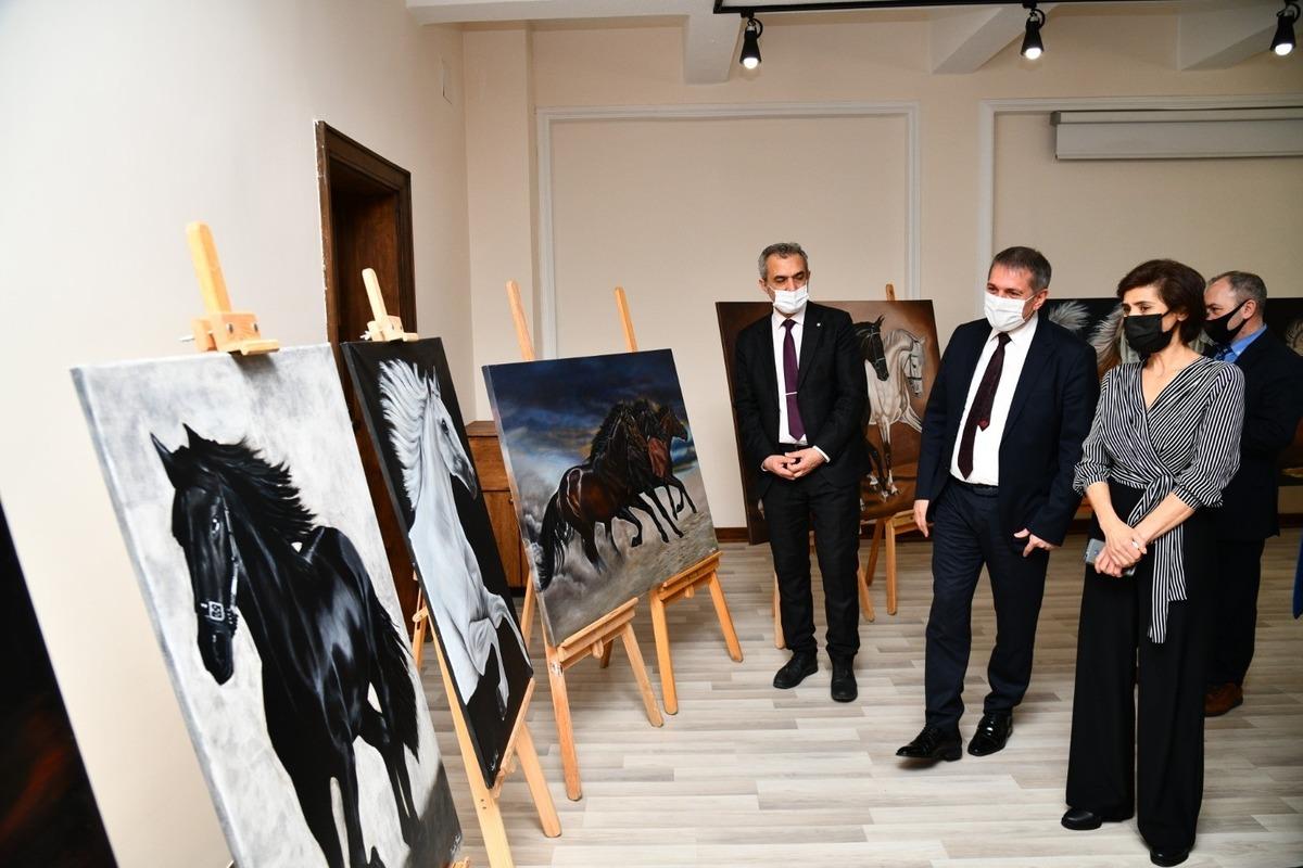 &Ccedil;ocukluk hayali tuvale yansıdı