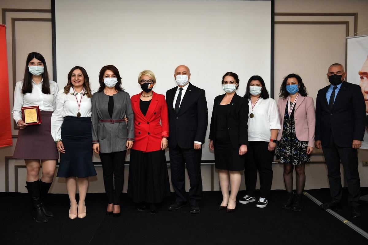 &lsquo;Hasat Vakti&rsquo; kadın Start-up yarışmasında &ouml;d&uuml;ller sahiplerini buldu