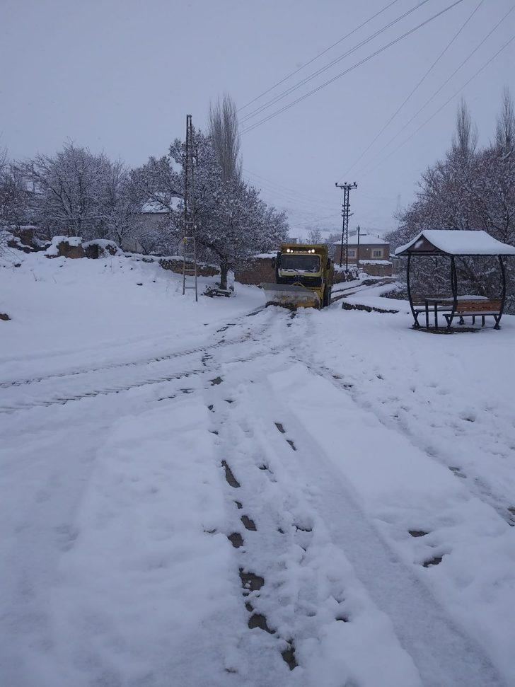 Büyükşehir, kapalı kırsal mahalle yolu bırakmadı G3