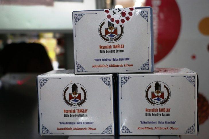 Bitlis Belediyesinden kandil simidi ikramı G3