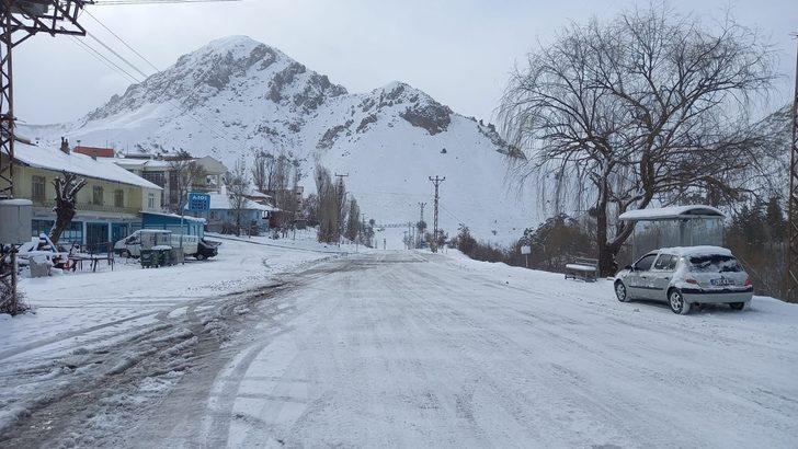 Tunceli’de kar 138 köy yolunu ulaşıma kapattı G3
