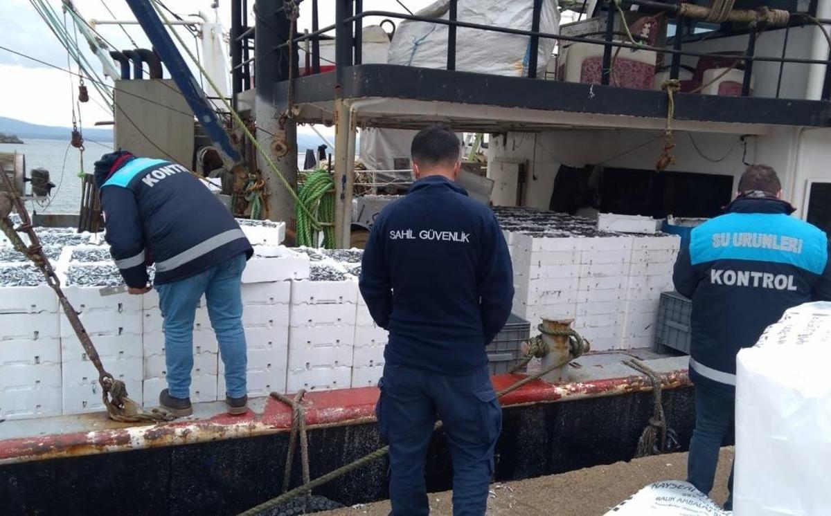 İğneada&rsquo;da balık&ccedil;ılar denetlendi