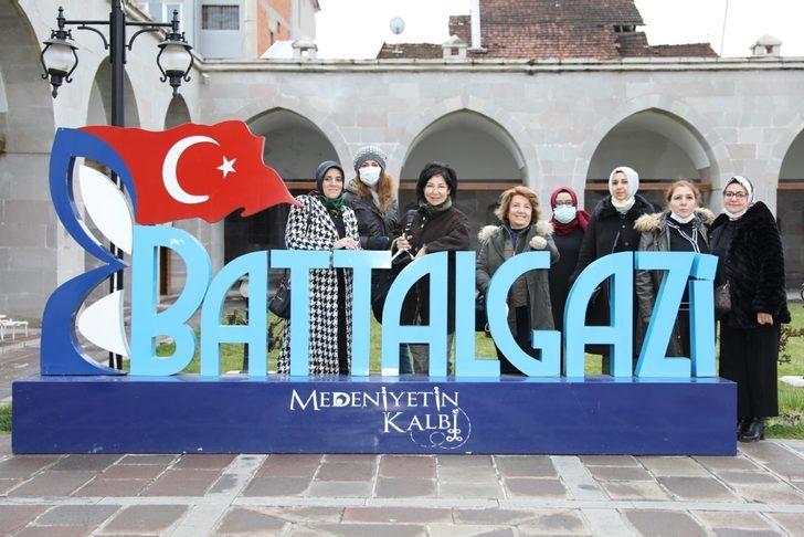 Gurmeler ve yazarlar Battalgazi’de buluştu G1