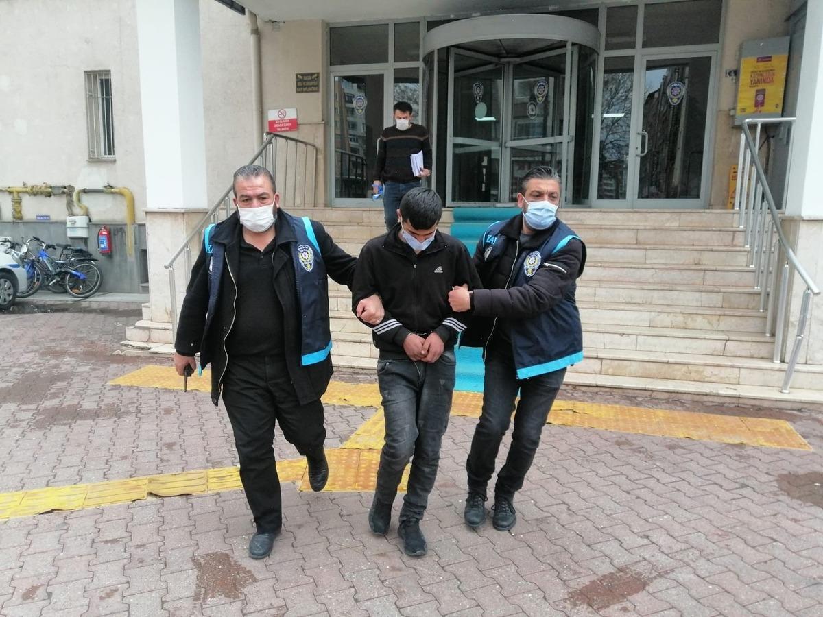 19 yaşındaki su&ccedil; makinesi kovalamaca sonucu yakalandı