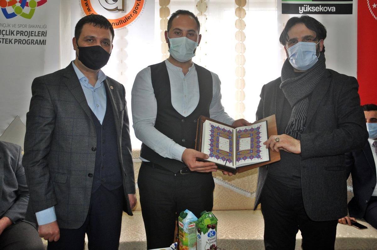 Y&uuml;ksekova&rsquo;da kitap kafe a&ccedil;ıldı