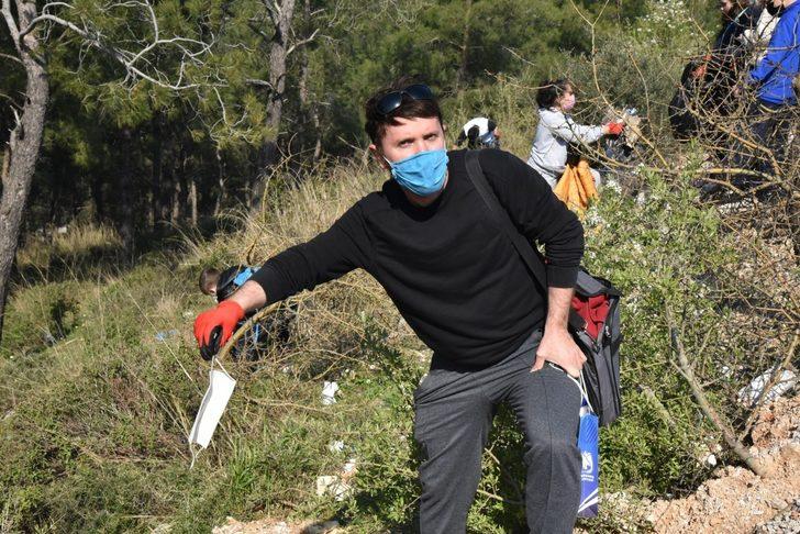 Yunusemreli doğaseverler çevre temizliği için toplandı G2