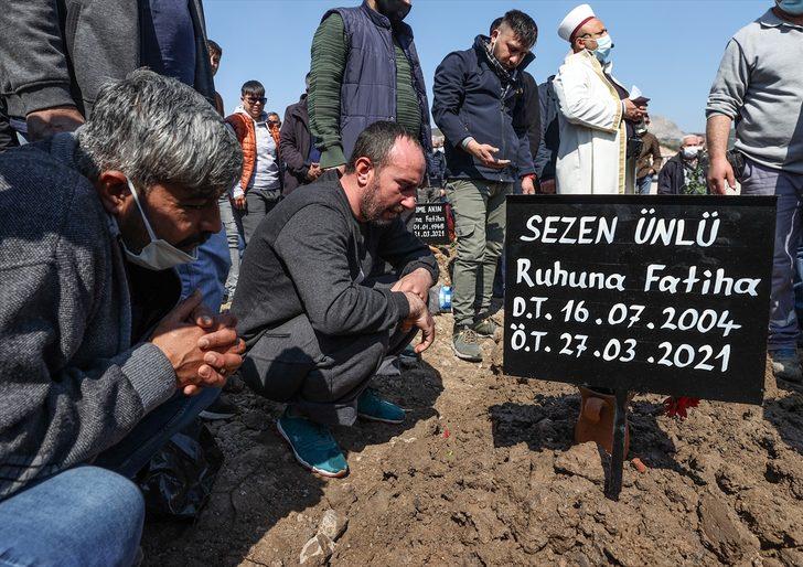 GÜNCELLEME 2 - İzmir'de 17 yaşındaki hamile kadın, birlikte yaşadığı kişi tarafından öldürüldü G1