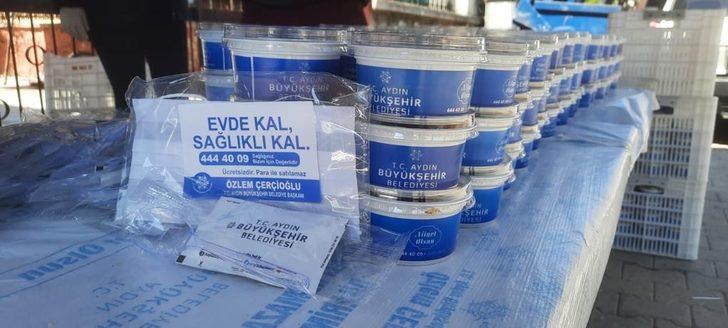 Aydın Büyükşehir Belediyesi Berat Kandili’nde vatandaşlara helva dağıttı G5