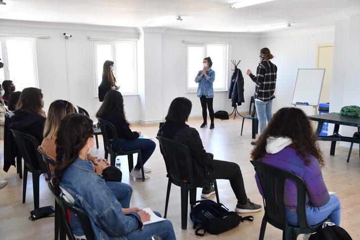 Konyaaltı Belediyesi’nden ücretsiz tiyatro eğitimi G2