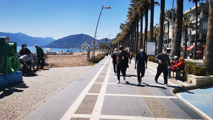 Marmarisliler güzel havanın keyfini çıkardı G2