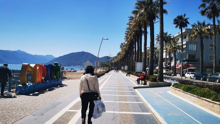 Marmarisliler güzel havanın keyfini çıkardı G5