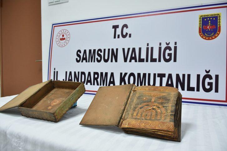 GÜNCELLEME - Samsun'da altın işlemeli Tevrat ele geçirilmesiyle ilgili yakalanan 5 zanlı salıverildi G2