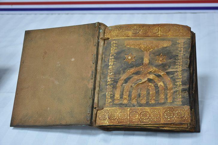 GÜNCELLEME - Samsun'da altın işlemeli Tevrat ele geçirilmesiyle ilgili yakalanan 5 zanlı salıverildi G3