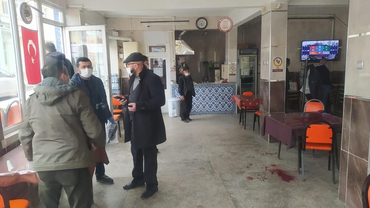 Kıraathanedeki tartışma kanlı bitti: 1 yaralı