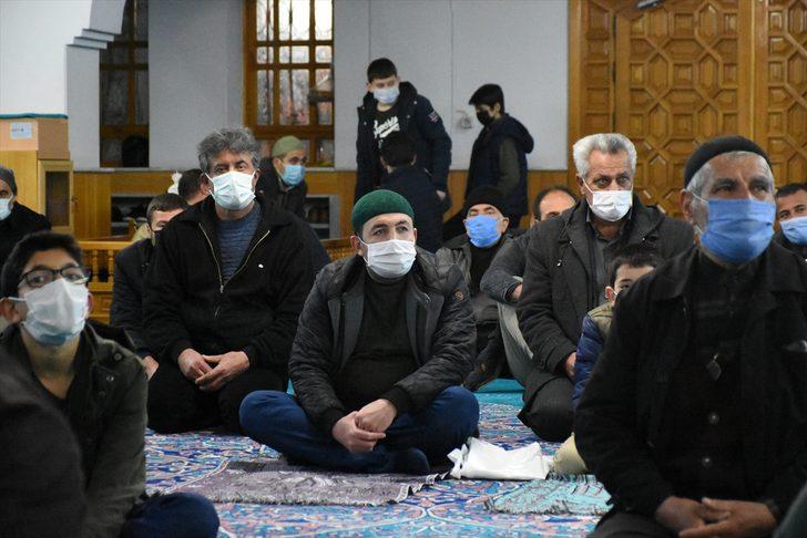 Gaziantep, Şanlıurfa, Malatya, Kahramanmaraş, Adıyaman ve Kilis'te Berat Kandili dualarla idrak edildi G3