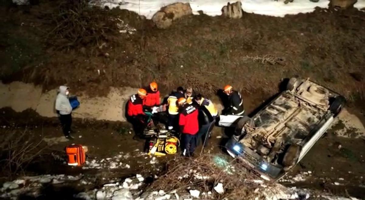 Bolu&rsquo;da otomobil kanala u&ccedil;arak takla attı: 1 yaralı