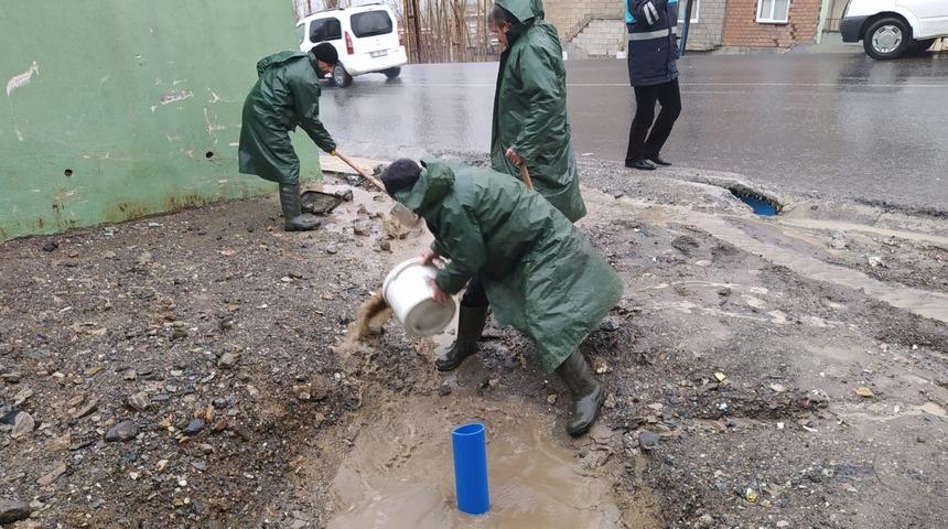 Hakkari&rsquo;de 3 bin rakımda su &ccedil;alışması