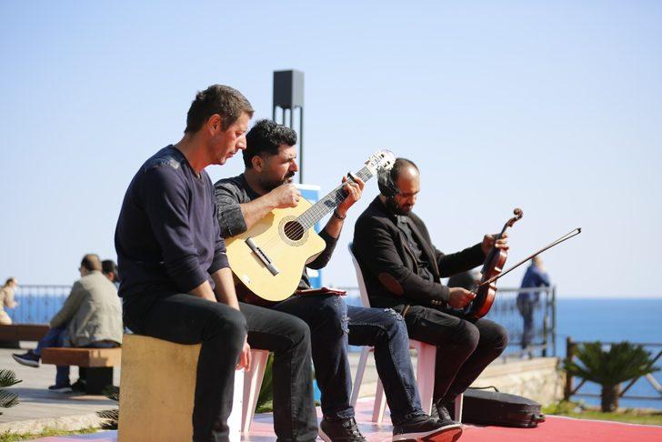 Canlı müzik performansı ‘Müzik Şehrin Kalbinde’ moral veriyor G2