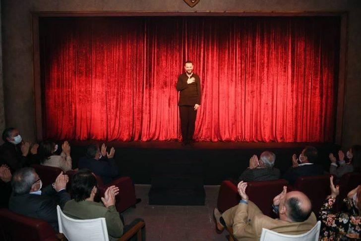 Mersin’de ’Ölümü ardında gezdirenler’ oyunu sahnelendi G1