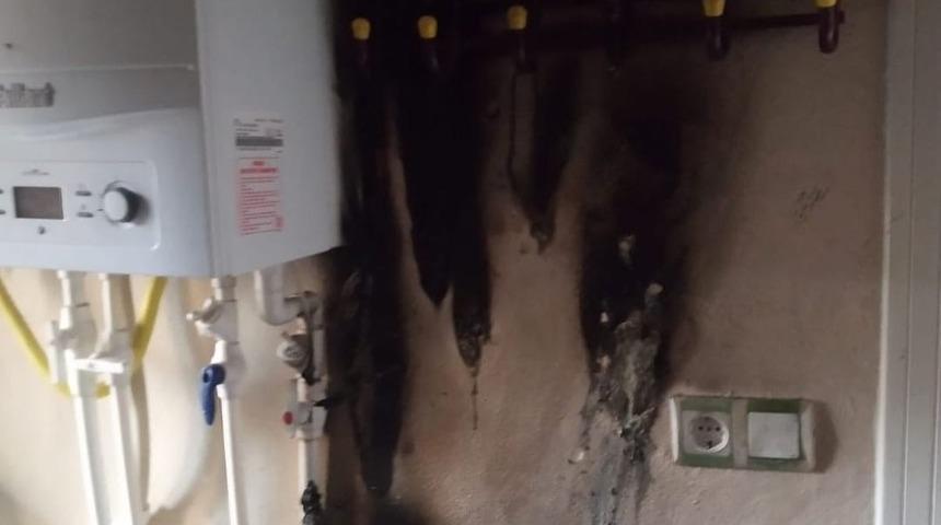 Doğalgaz tesisatında &ccedil;ıkan yangın s&ouml;nd&uuml;r&uuml;ld&uuml;