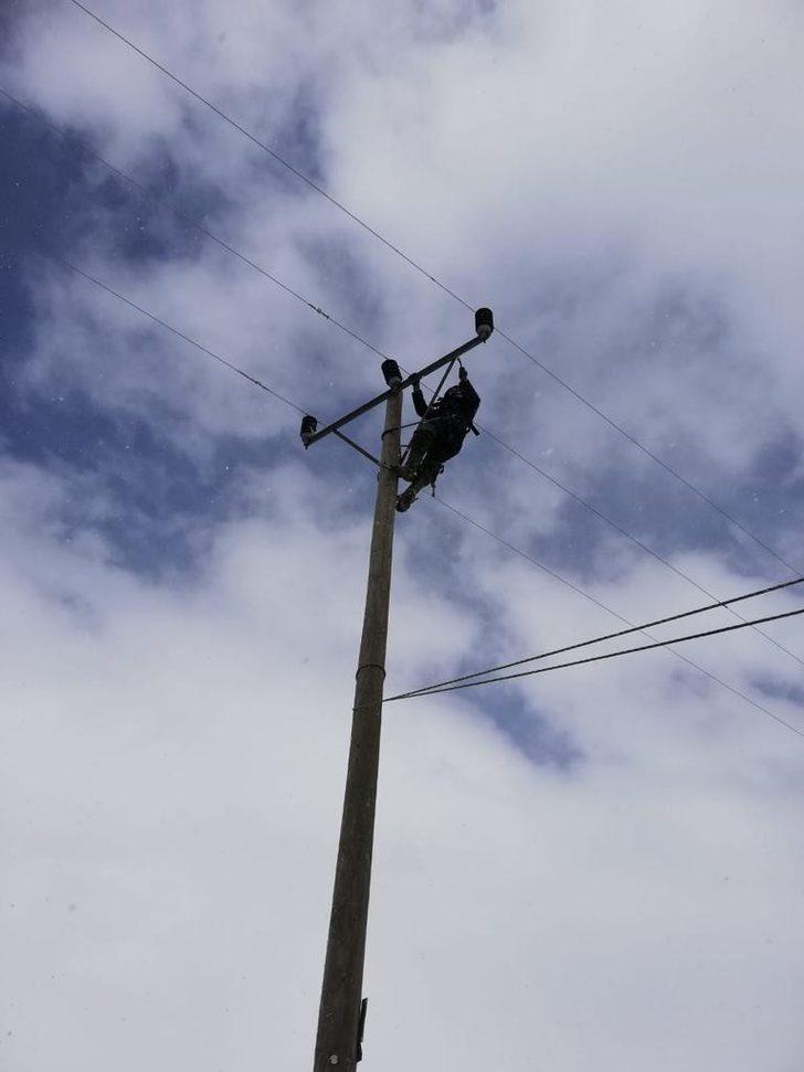 Fırtına enerji nakil hatlarına zarar verdi G4