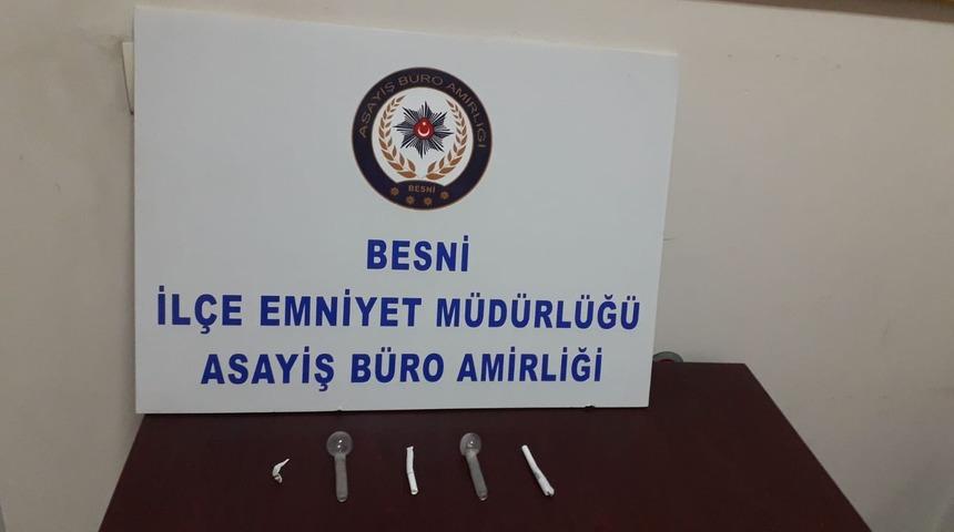 Şüpheli şahıslarda uyuşturucu ele geçirildi