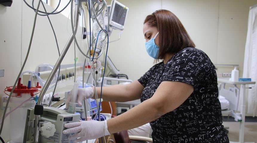 Mutant virüse yakalanan hemşire: Ağır geçirmediğim için şanslıyım