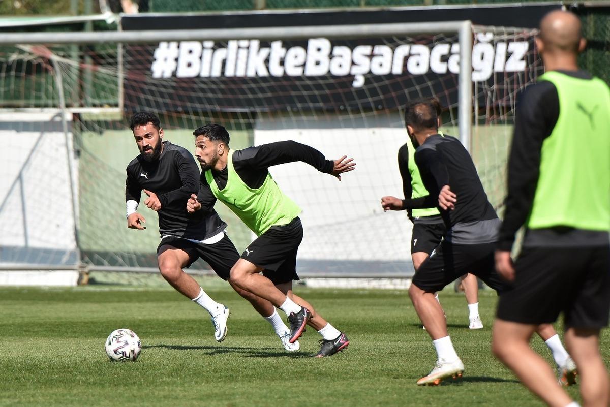 Şampiyonluk i&ccedil;in g&uuml;n sayan Manisa FK&rsquo;da tek hedef galibiyet