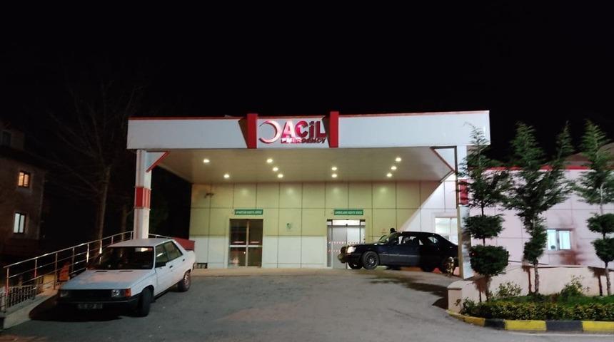 GÜNCELLEME 2 - Kocaeli'de iki grup arasında silahlı ve bıçaklı kavga: 1 ölü, 1 yaralı