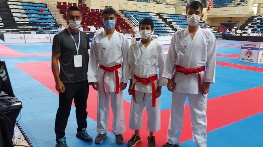 Karateciler Yalova’da Sivas’ı temsil edecek