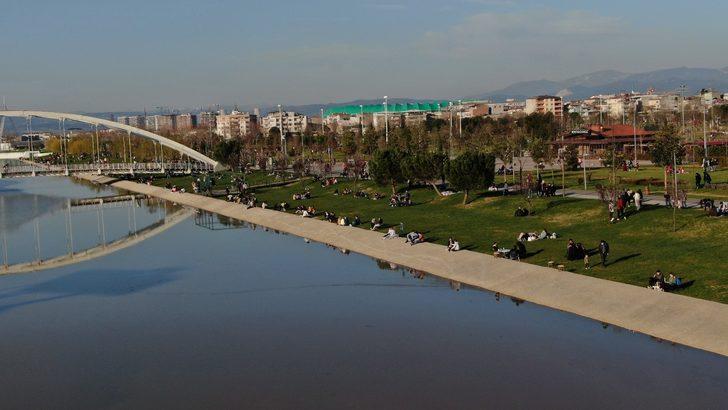 Bursa’da havayı güzel gören vatandaşlar açık havanın keyfini kurallara uyarak geçirdi G2