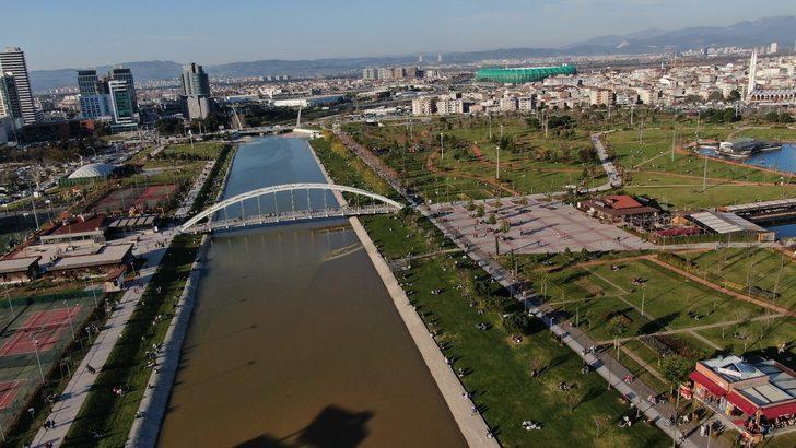 Bursa’da havayı güzel gören vatandaşlar açık havanın keyfini kurallara uyarak geçirdi G3