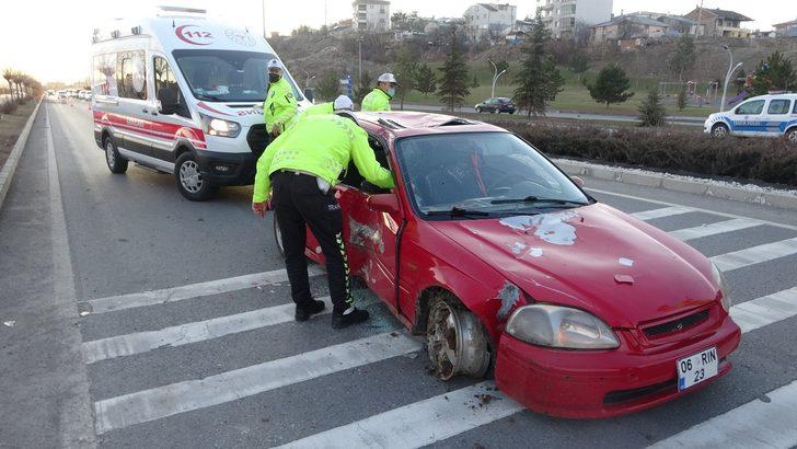 Otomobil hurdaya döndü: 3 yaralı G3