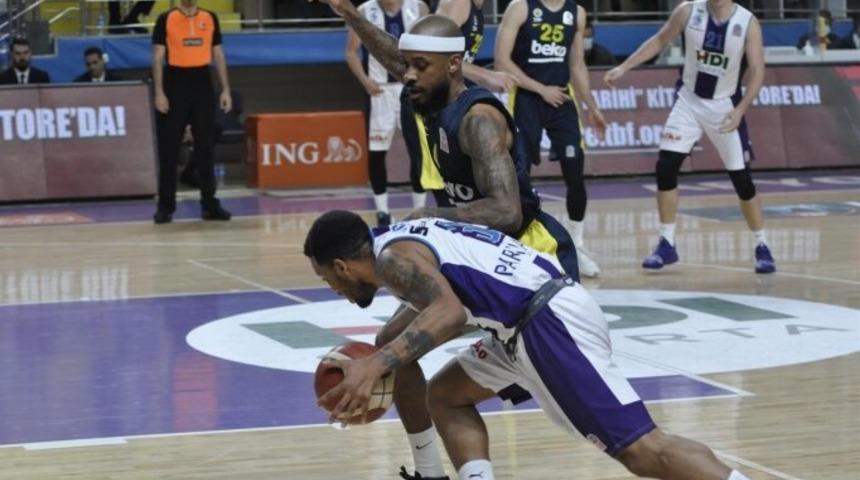 Fenerbah&ccedil;e Beko, deplasmanda kazandı!