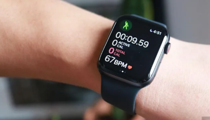 'Sağlamlaştırılmış' Apple Watch neler sunacak?