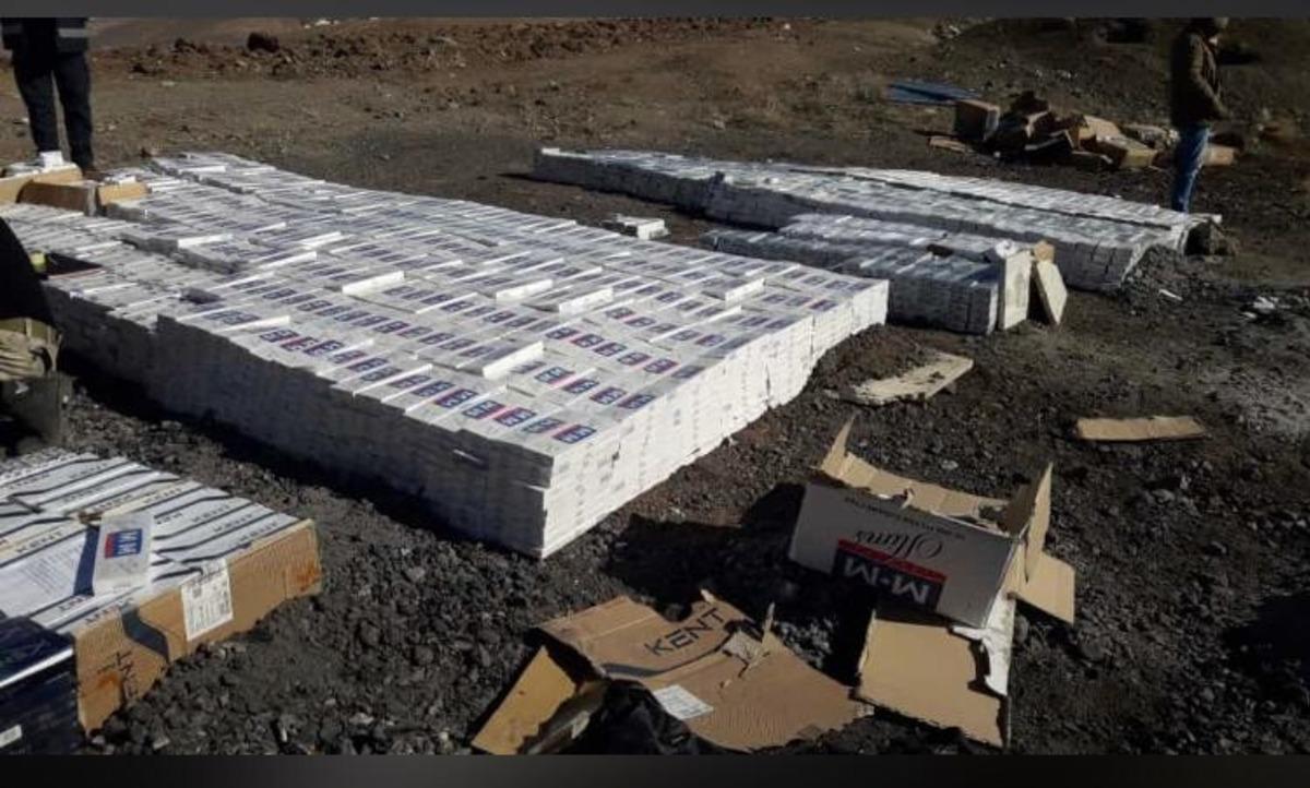 Başkale&rsquo;de 7 bin 632 paket ka&ccedil;ak sigara ve 90 g&uuml;vercin ele ge&ccedil;irildi