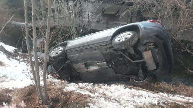 Erzincan’da trafik kazası: 2 yaralı