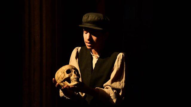 Başkentte tiyatroya destek