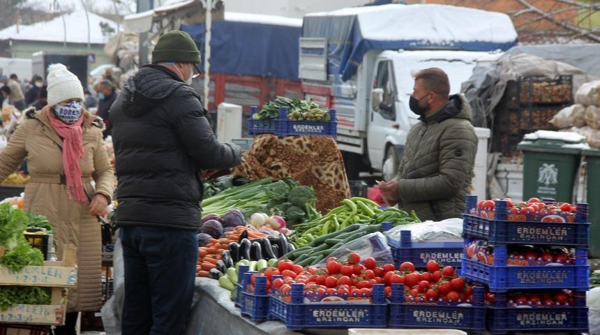 Soğuk hava pazar fiyatlarını da etkiliyor