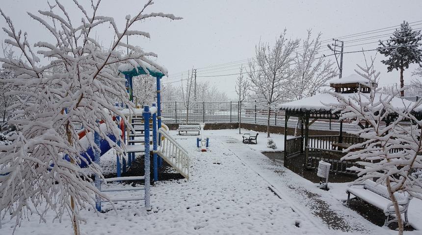 Bayburt’ta kar sonrası soğuk hava etkisini artırdı