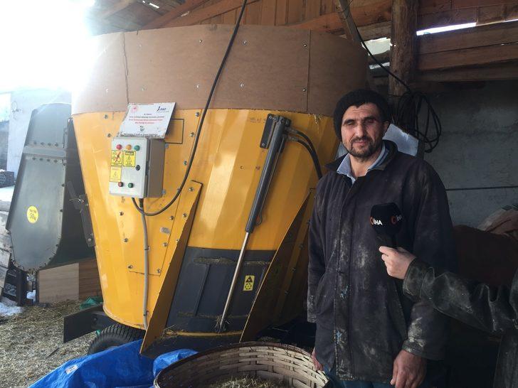 Hibe makine ile hazırladığı yemle beslediği boğayı 30 bin TL’ye satışa çıkardı G5